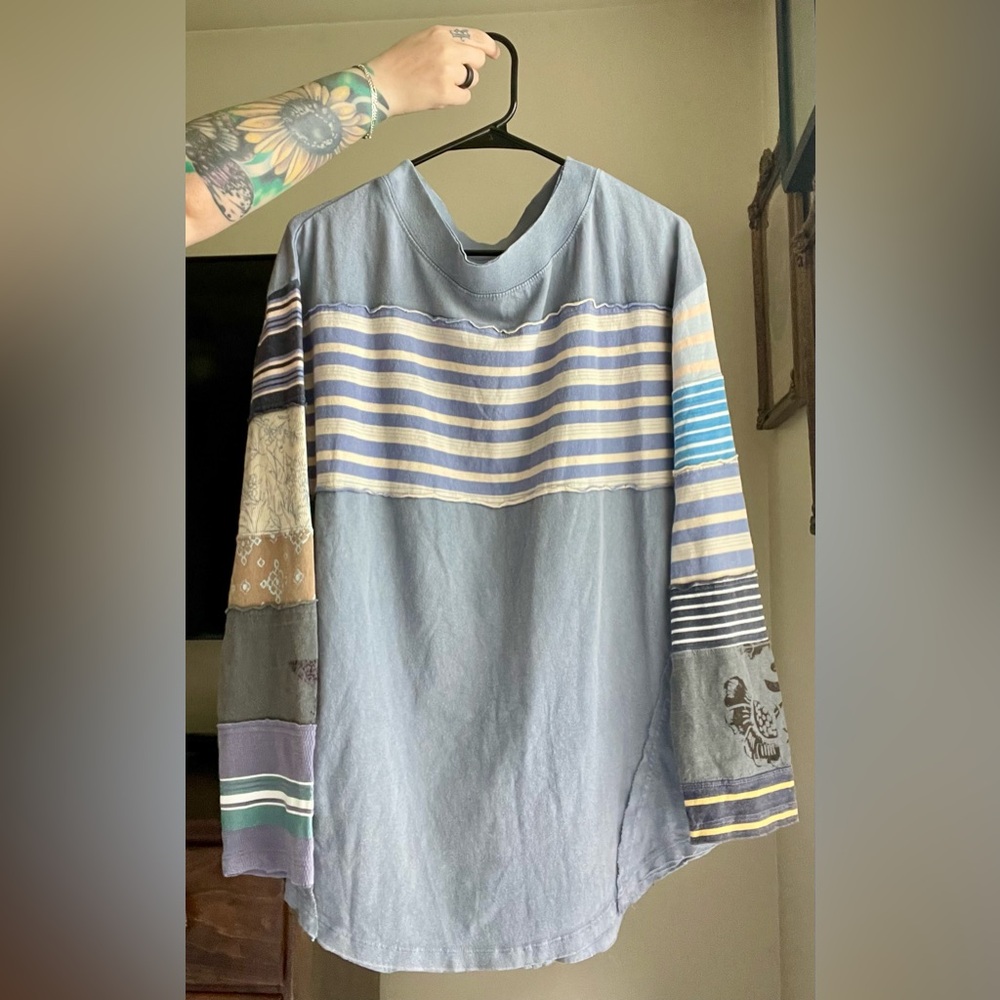 NWOT- We The Free Mackenzie Tee - Picture 3 of 3